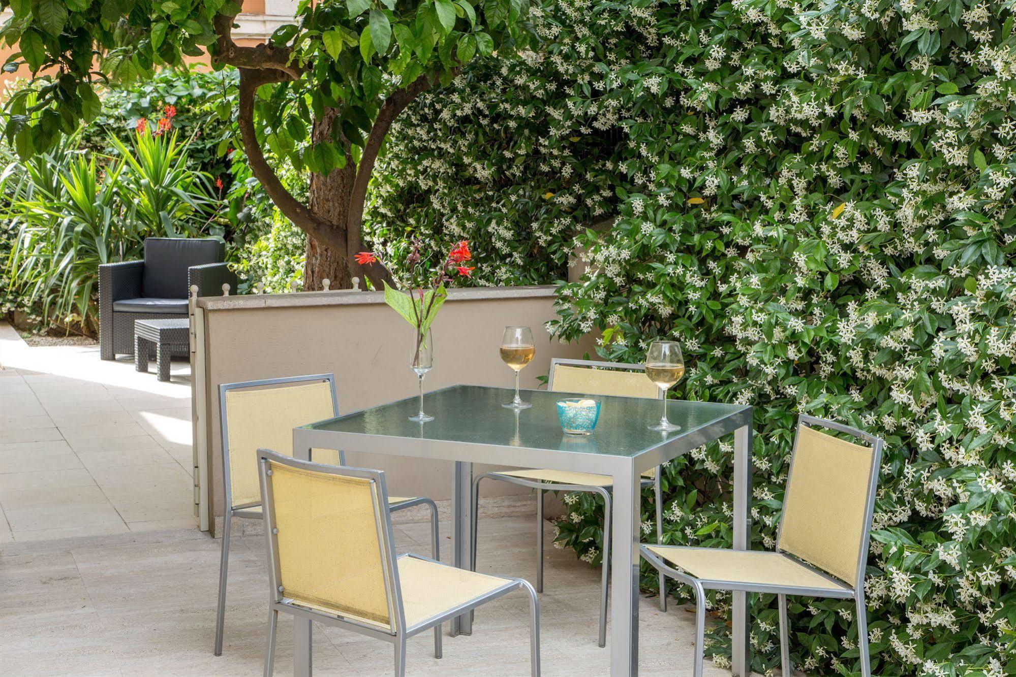 Roma Dreaming Aparthotel Exterior foto