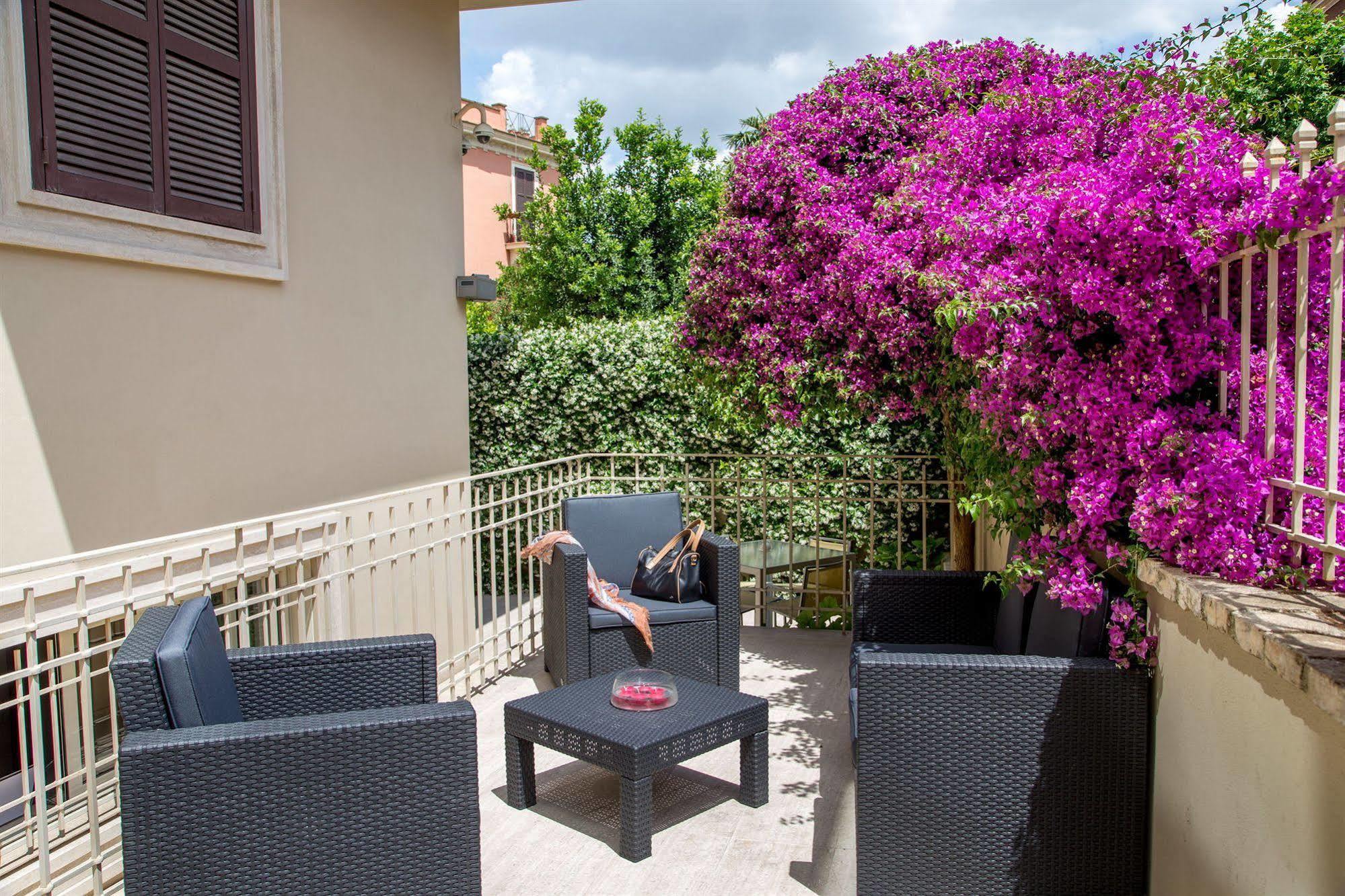 Roma Dreaming Aparthotel Exterior foto